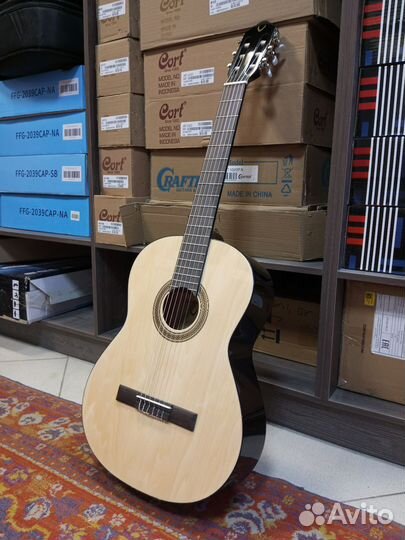 Классическая гитара 4/4 для обучения