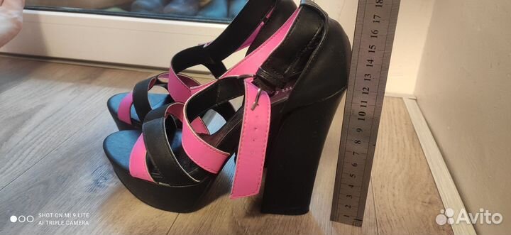 Босоножки женские 37 размер новые