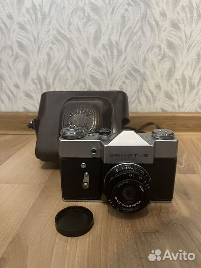 Плёночный фотоаппарат Зенит