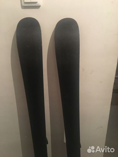 Горнолые лыжи, палки, ботинки чехол