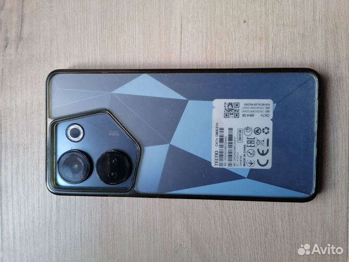 TECNO Camon 20, 8/256 ГБ