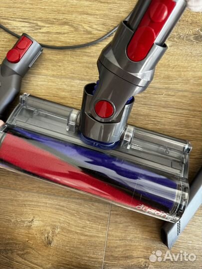 Dyson V8 total clean