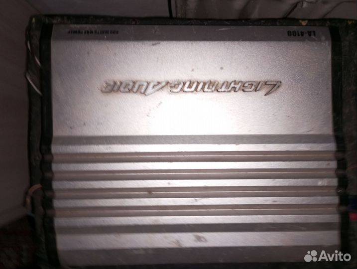 Колонка с сабуфером