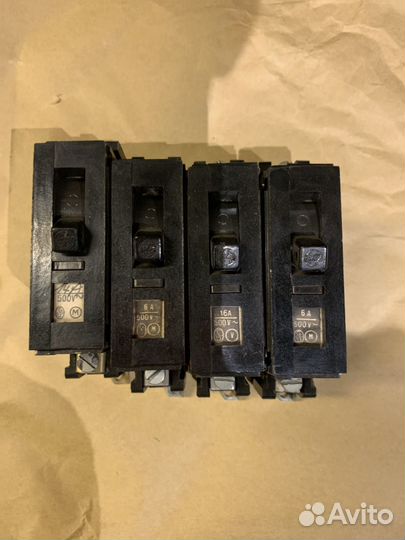 Автоматический выключатель Чехословакия