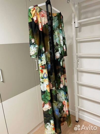 Платье женское