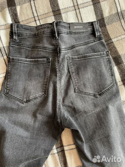 Джинсы stradivarius 38