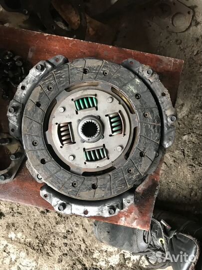 Запчасти на 2111 1.5л. 8кл