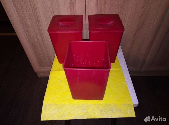 Емкость пластиковая для сыпучих продуктов