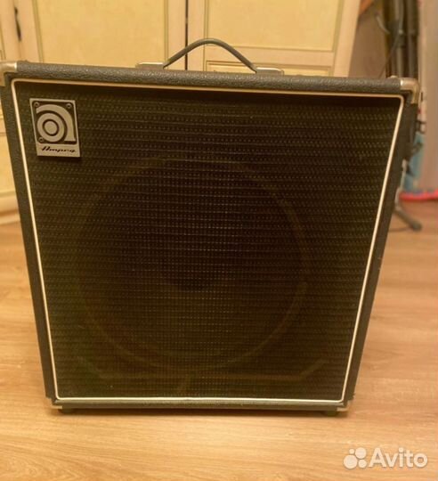 Басовый комбоусилитель ampeg BA-115T