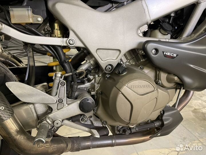 Honda vtr 1000