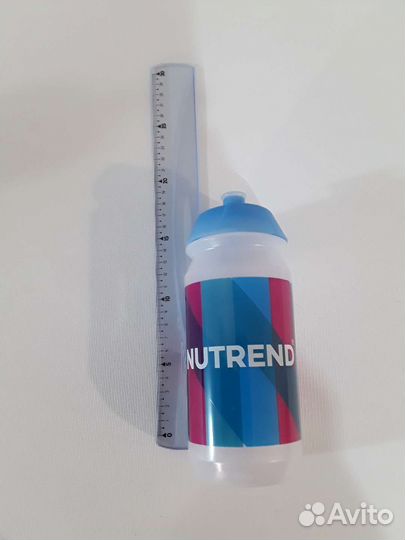 Спортивная бутылка для воды Nutrend. Новая