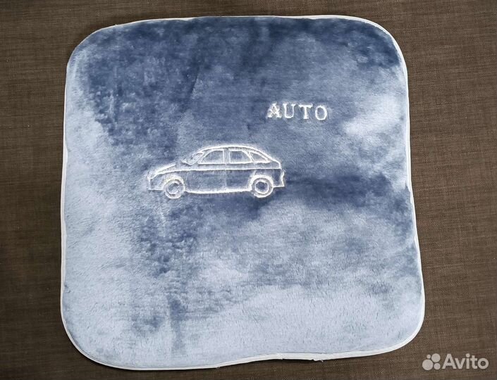 Подушка (автомобильная) 40х40 см