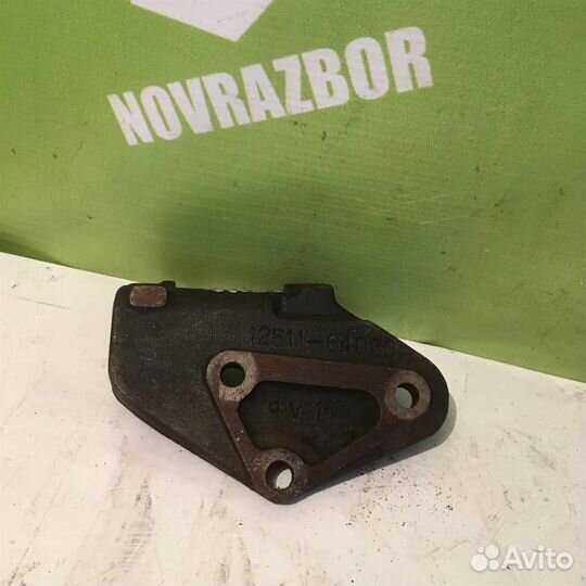 Кронштейн генератора Тойота Карина Е