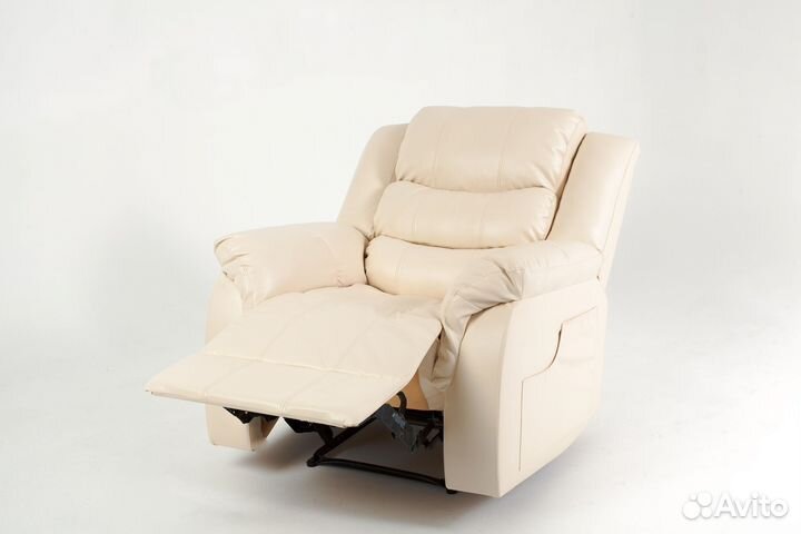 Кресло реклайнер в бежевом цвете