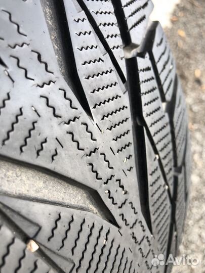 Nokian Tyres Hakkapeliitta R2 SUV 285/60 R18 116R