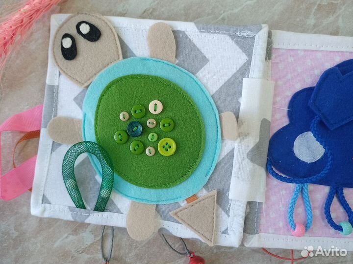 Развивающая книжка из фетра