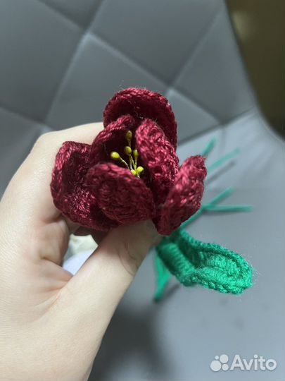 Тюльпаны вязаные
