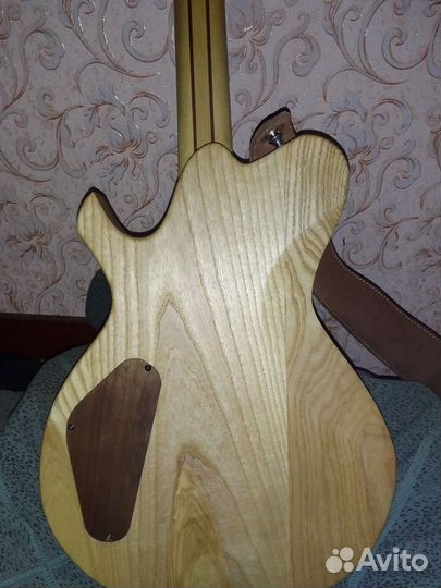 Электрогитара