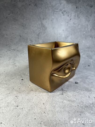 Кашпо из гипса