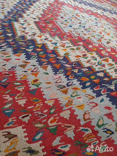 Иранский безворсовый ковер ручной работы