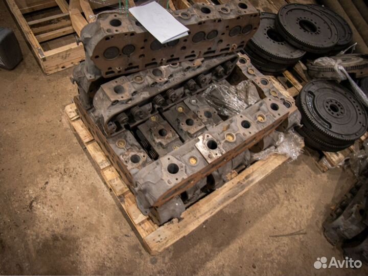 Головка блока цилиндров ямз 238 (стар.обр)