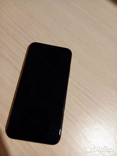 iPhone Xs, 64 ГБ