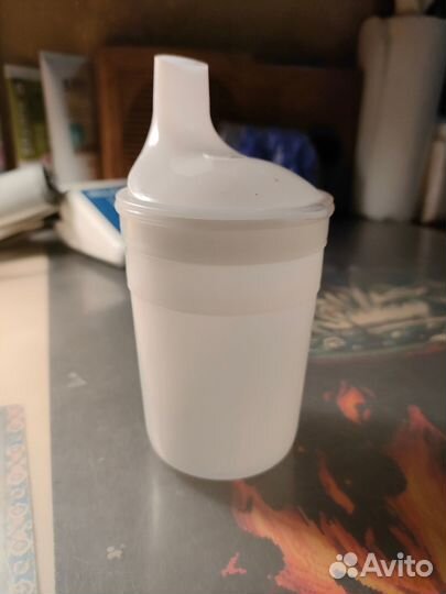 Поильник с носиком