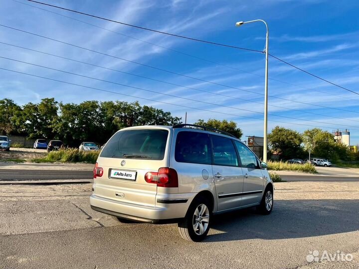 Volkswagen Sharan 2.0 МТ, 2008, 268 000 км