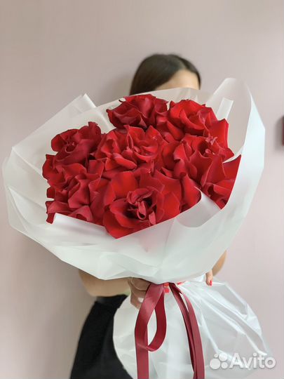 Букет - 7 французских роз бордового оттенка