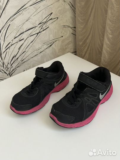 Кроссовки Nike для девочки 32-33