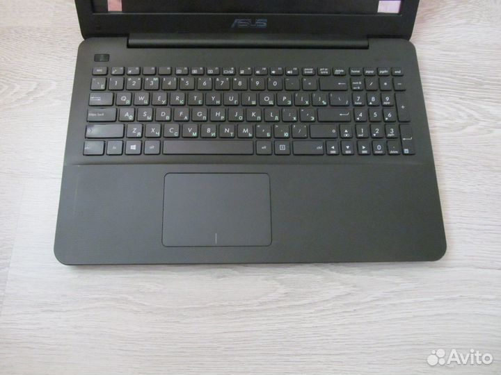 Ноутбук Asus X554LJ по комплектующим