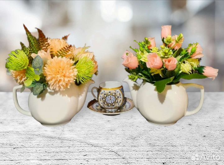 Искусственные цветы композиция в чайнике