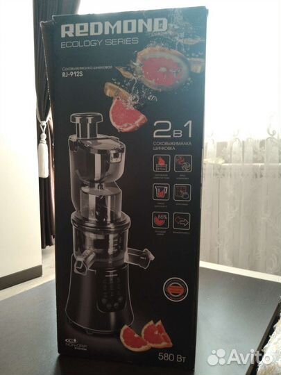 Соковыжималка шнековая Redmond