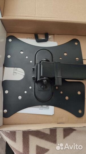 Кронштейн для телевизора Benatek kran-40B