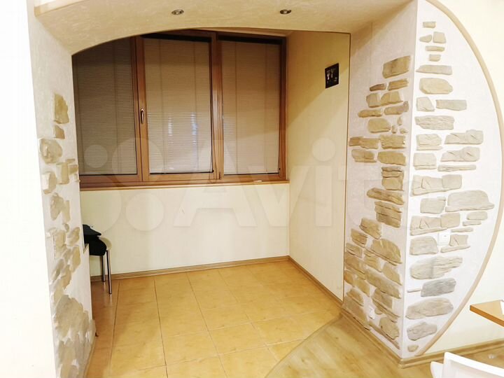 2-к. квартира, 95 м², 3/6 эт.