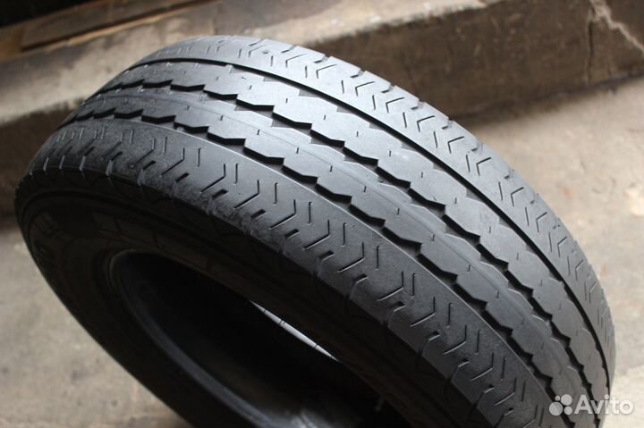 Pirelli Chrono 2 215/65 R15C 104T