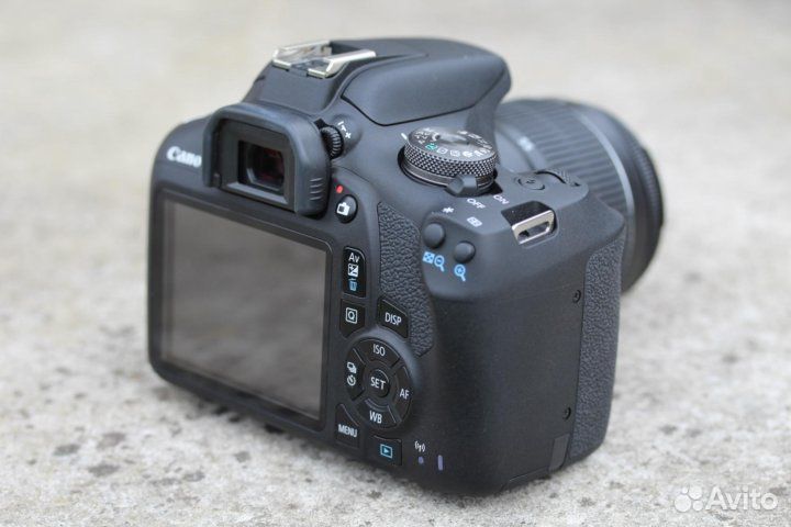 Фотоаппарат canon eos 2000d