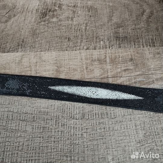 Ремень из кожи ската