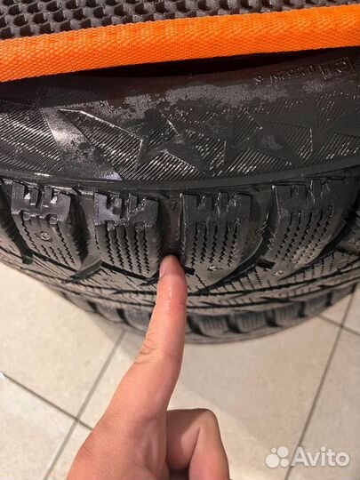 Bridgestone Ice Cruiser 7000 245/45 R18 96