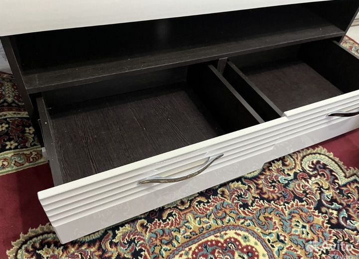 Тумба под телевизор новая