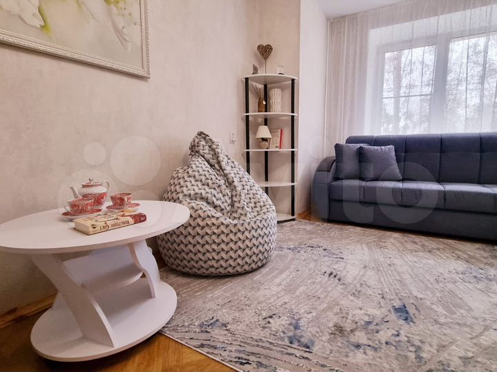 2-к. квартира, 70 м², 1/9 эт.