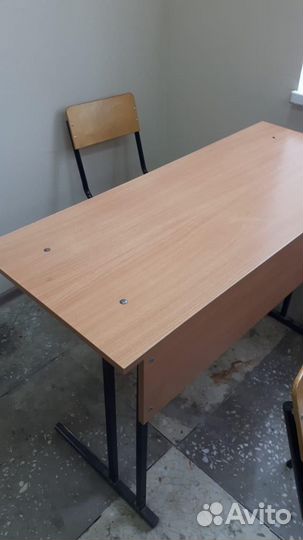 Парты и стулья