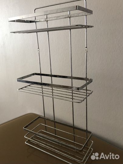 Металлическая полка для ванны и кухни