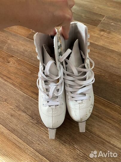 Коньки фигурные