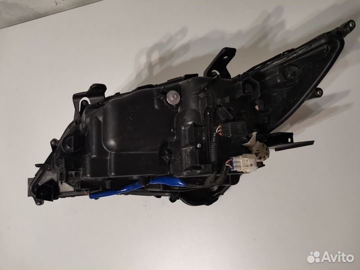 Фара правая на Lexus ES 200