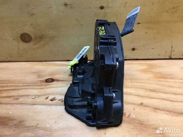 Замок дверной лев. перед. BMW 320