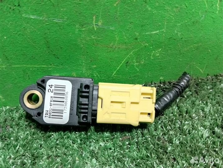 Датчик удара боковой Toyota Verso R2 2009