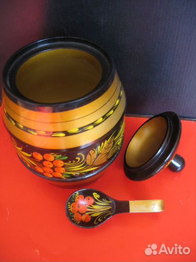 Посуда деревянная бочонок, миска, ложки