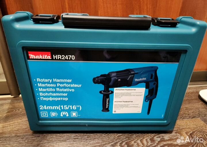 Перфоратор Makita HR 2470