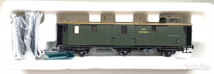 Пять наборов пассажирских вагонов H0